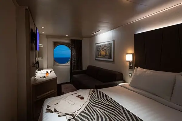 Open outdoor cruise scenery