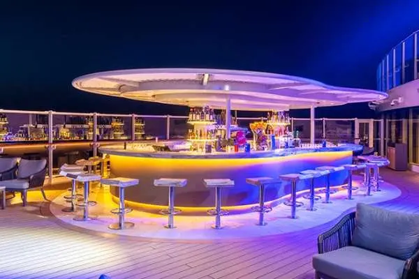 Bars & Lounges