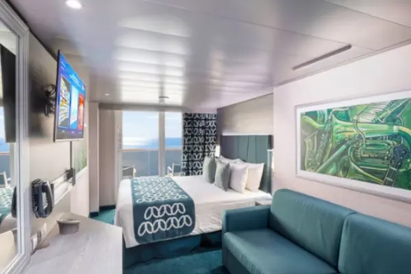 Private cruise balcony deck