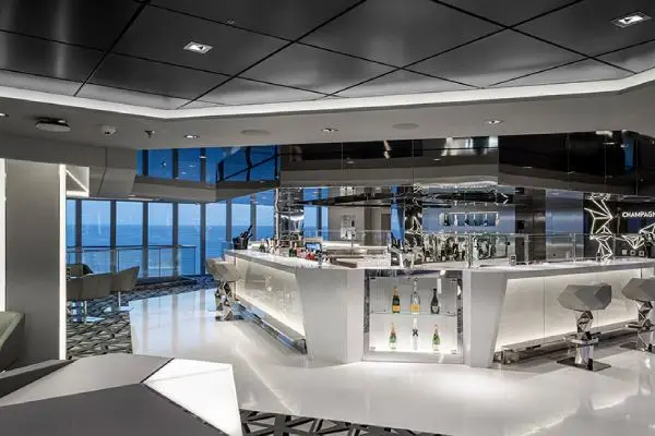 Bars & Lounges