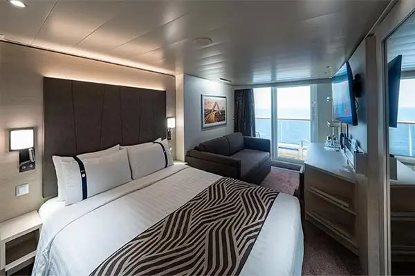 Private cruise balcony deck