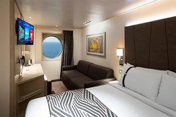 Open outdoor cruise scenery