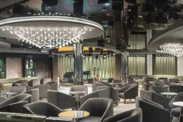 Bars & Lounges