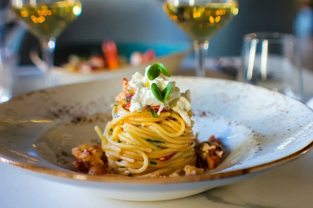 Savor six unique dining options, from haute cuisine at Prime C to casual poolside bites. A world of flavor awaits on every Azamara voyage.