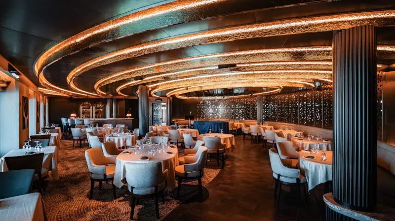 Savor 2026 with Silversea. Enjoy 10 dining concepts and our immersive S.A.L.T. program in beautifully designed, sophisticated restaurant settings.