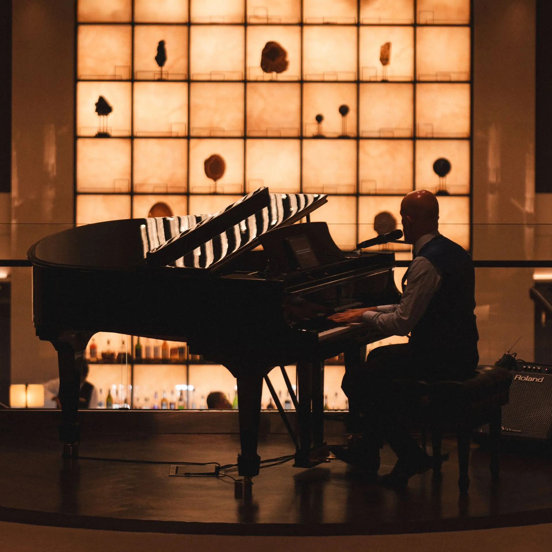 Enjoy the right vibe with DJ sets at Sky Bar, pickleball with ocean views, and world-class talent or live piano in our sophisticated lounges.