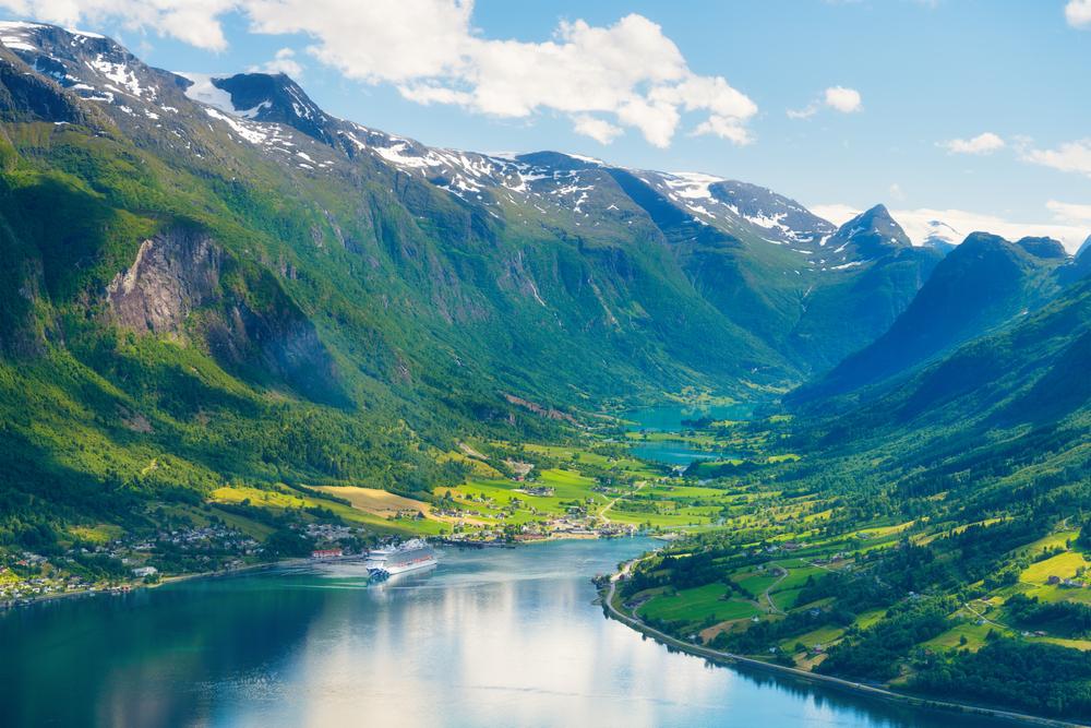 Noruega. Crucero en el fiordo noruego.