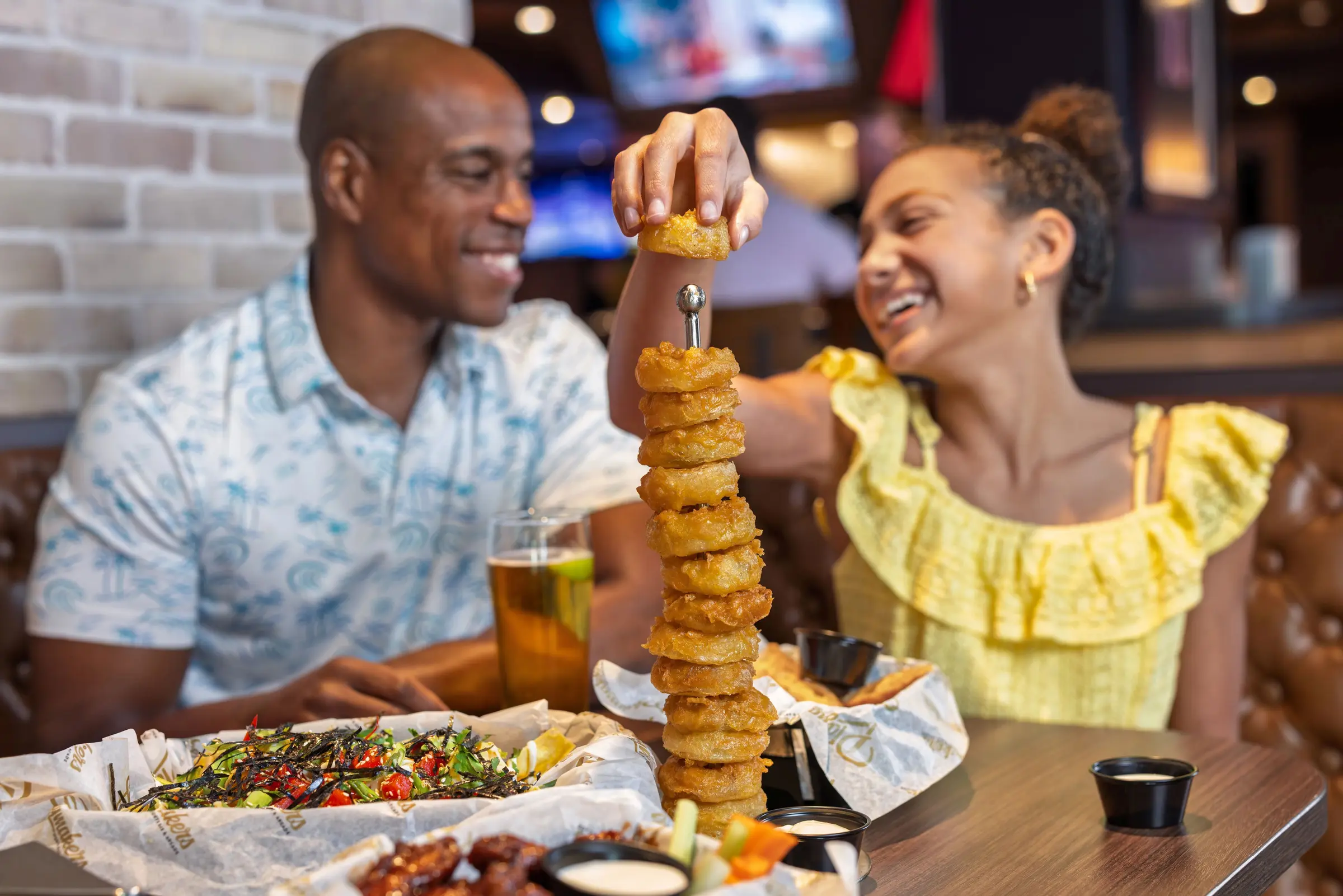 Savor your experience with Royal Caribbean. From casual bites to romantic fine dining, enjoy diverse global flavors and gourmet specialty experiences 
