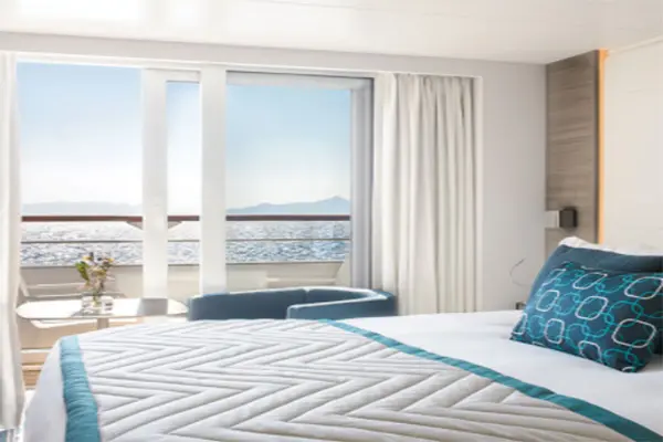 Private cruise balcony deck