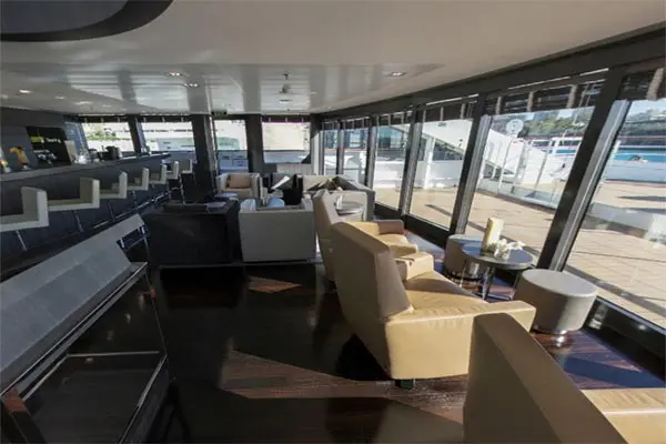 Bars & Lounges