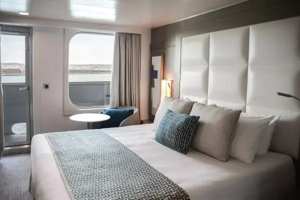 Private cruise balcony deck