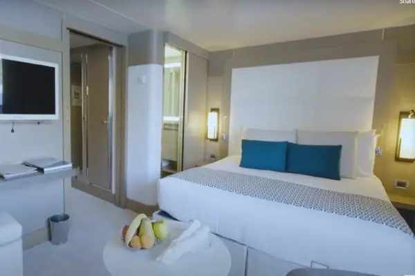 Spacious cruise suite room