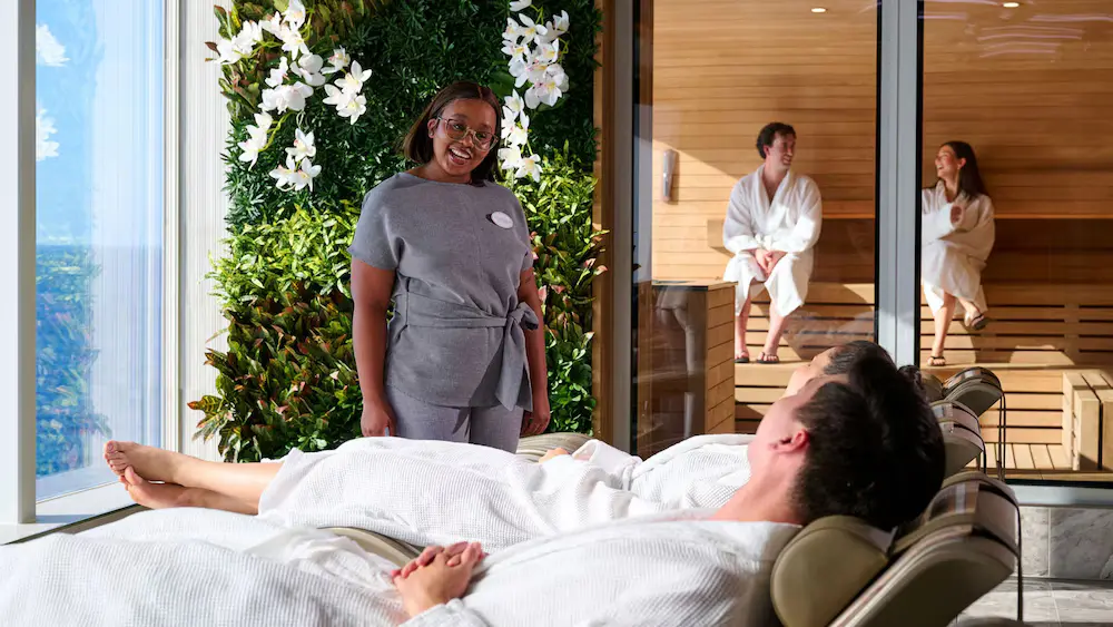 Recharge at Senses Spa with luxury massages, facials, and fitness classes. From adult retreats to teen spa days, feel your best on a Disney cruise.